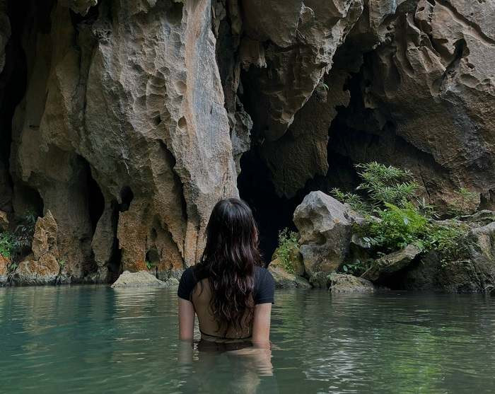 Đến Hang Thủy Cung – Quảng Bình nghe tiếng thở của núi rừng